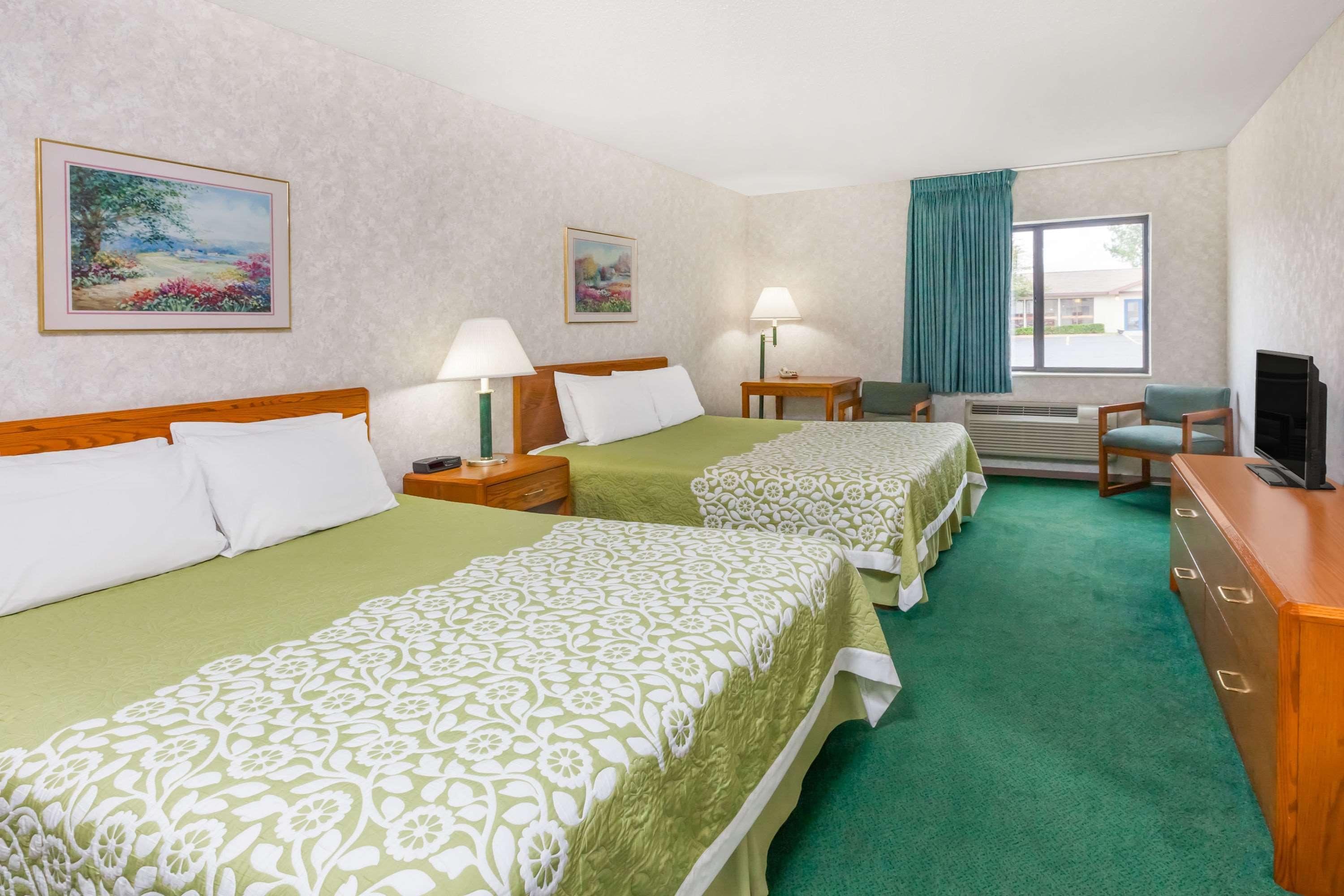 Days Inn By Wyndham Alpena Exteriér fotografie